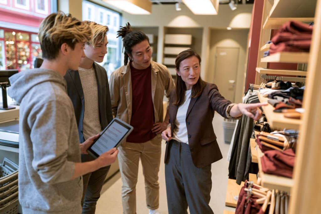 debouches bts management commercial operationnel